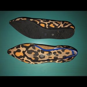 Rothys Big Cats